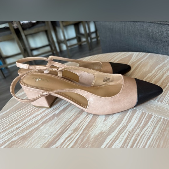 Express|Tan & Black Slingback low Heels,Preppy colorblock pointed pumps•size 10 - Picture 3 of 13